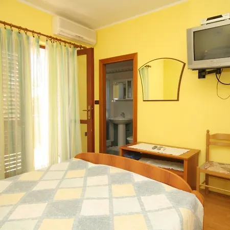 7195b Apartament *